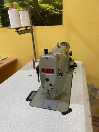 Máquina de coser industrial Alfa KM-TM23B