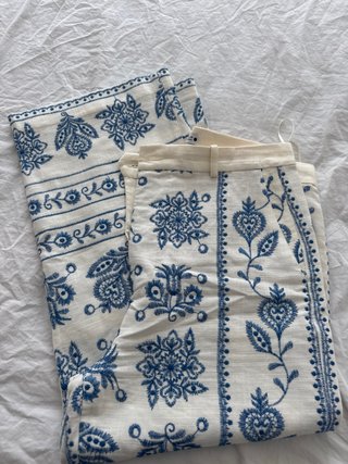 Pantalones Zara bordados
