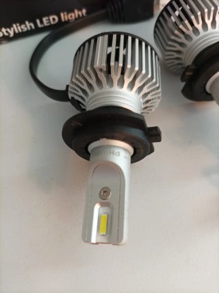 Philips Ultinon Pro3021 LED H4