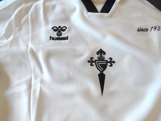 Camiseta Celta - Marisquiño Hummel Talla M Nueva