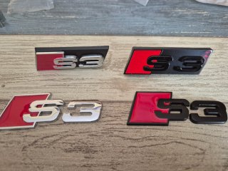 Emblemas metálico Audi S3 Plateado o negro