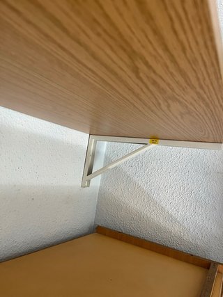 Tabla de estantería de madera y metal