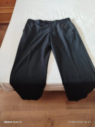 Traje de hombre negro
