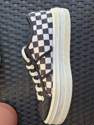 Zapatillas Victoria cuadros blanco y negro