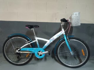 Bicicleta Btwin con rueda de 24