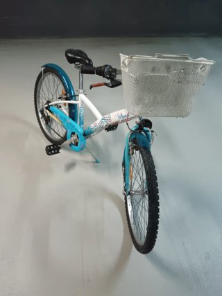 Bicicleta Btwin con rueda de 24