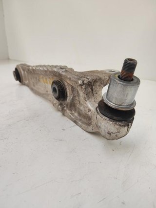 Hk833c255 brazo suspensión jaguar f-pace 290100