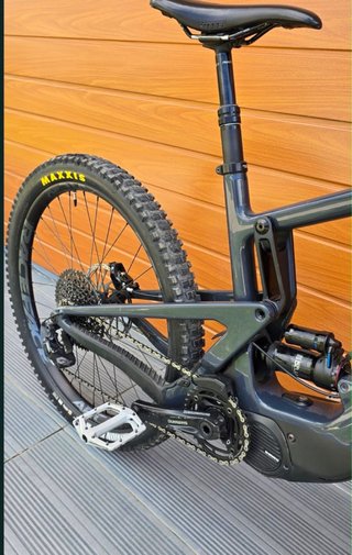 E-bike Santa Cruz Heckler CC Carbono