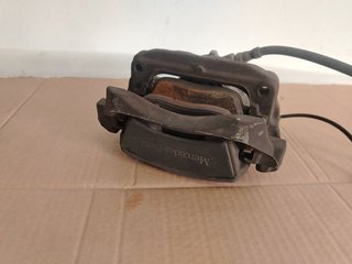 Pinza Freno Delantera Derecha Mercedes W117 W156
