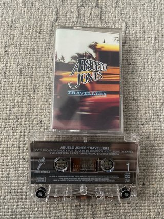 Casete Abuelo Jones Travellers