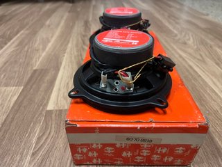 Altavoces Alfa Romeo 164 Delanteros