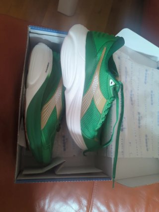 Diadora Atom Star Verde y Dorado