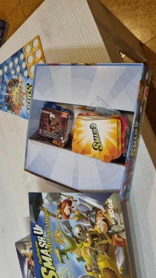 Smash Up Munchkin - Juego de Mesa