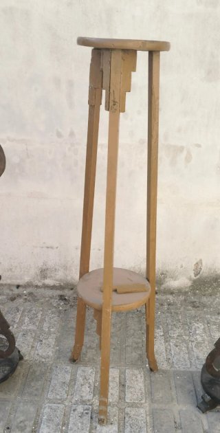 Juego 3 pedestales madera antiguos