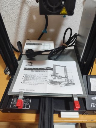 Impresora 3D Creality Ender 3 Pro con accesorios