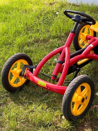 Kart a pedales Berg