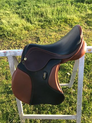 Silla de Salto Zaldi Marrón