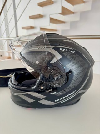Casco Scorpion EXO-491 con funda. Talla XS