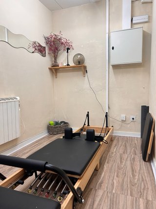 Pilates reformer