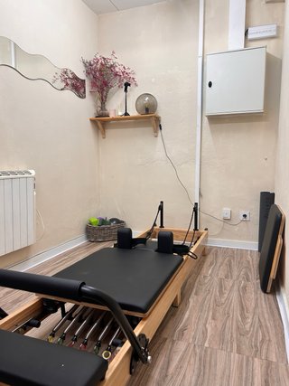 Pilates reformer