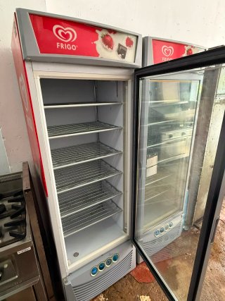 Congelador Frigo con puerta de cristal