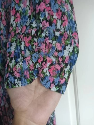 Vestido largo floral Mango