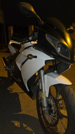 Rieju RS 125 Blanca