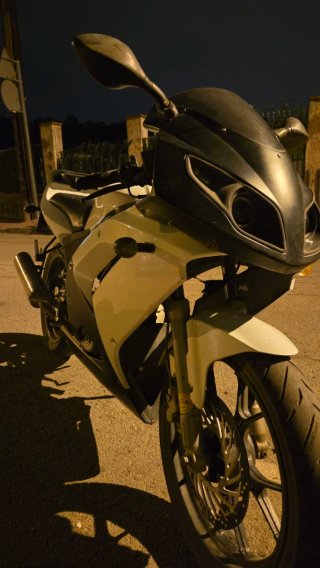 Rieju RS 125 Blanca