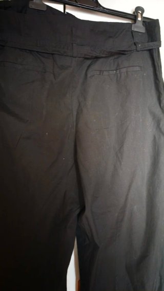 Pantalón negro