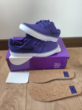 Zapatillas Nike SB Zoom Janoski OG+ Nobuk Violeta