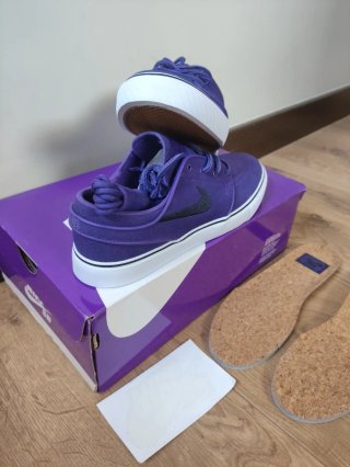 Zapatillas Nike SB Zoom Janoski OG+ Nobuk Violeta