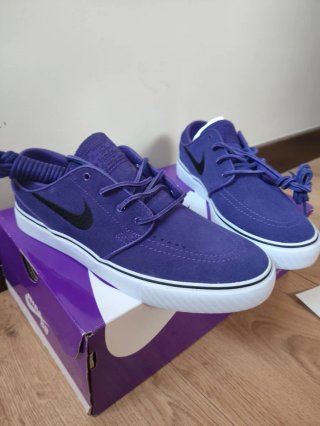 Zapatillas Nike SB Zoom Janoski OG+ Nobuk Violeta
