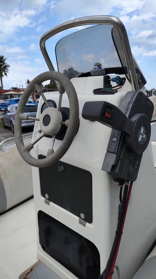 Zodiac Cherokee 470 Semirrígida