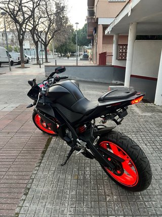 Yamaha YZF-R125 Negra 2009-2010