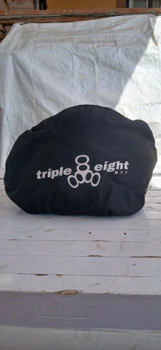 Casco Downhill Triple 8 Racer