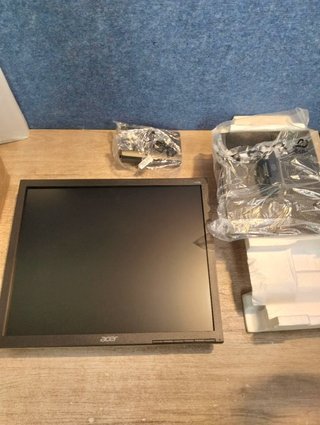 Monitor Acer V6 V176L 17'' SXGA 75Hz TN con altoparlanti
