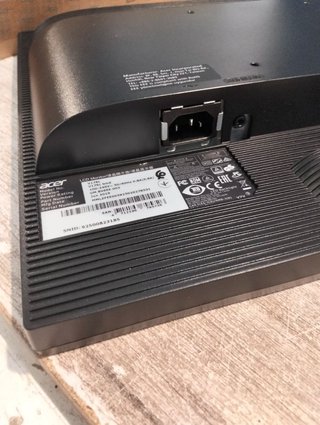 Monitor Acer V6 V176L 17'' SXGA 75Hz TN con altoparlanti