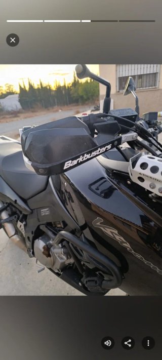 Suzuki DL 1000 V-Strom Negra
