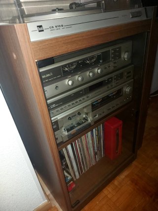 Equipo de música DUAL con tocadiscos vintage
