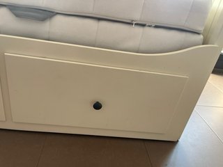 Cama Divan Hemnes Ikea blanca con cajones