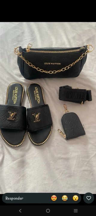Bolso y Chanclas negros y dorados también TALLA 38