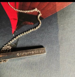 Collar Tiffany & Co. Plata de ley 925 y un brillan