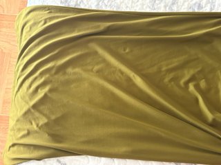 Vestido asimétrico Zara verde oliva