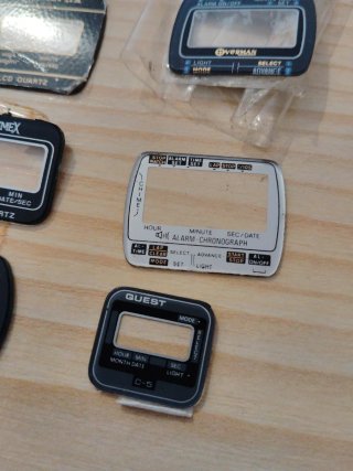 Lote 14 cristales LCD reloj digital Varios años 80