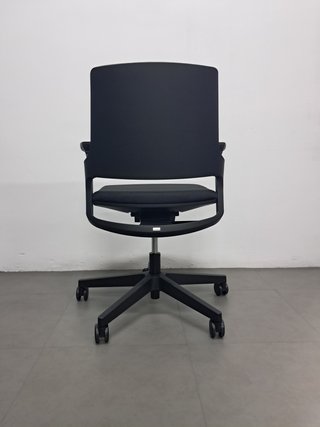 Silla INTERSTUHL MOVYis3 nueva a estrenar