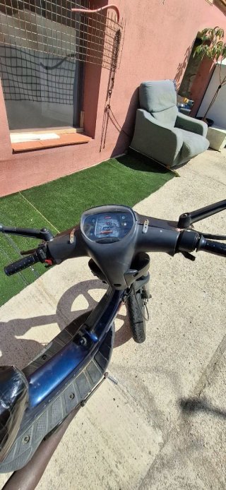 Derbi Variant Revolution Azul/Negro