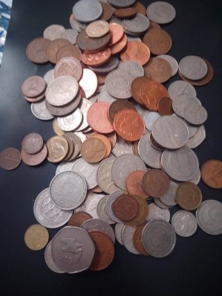 Lote +100 monedas antiguas y modernas