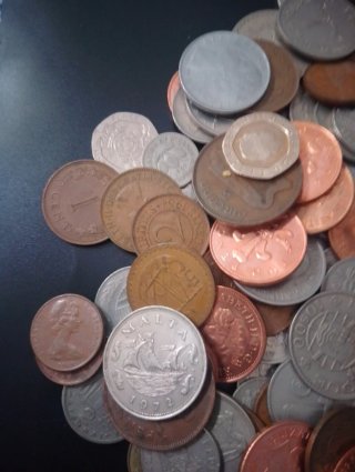 Lote +100 monedas antiguas y modernas