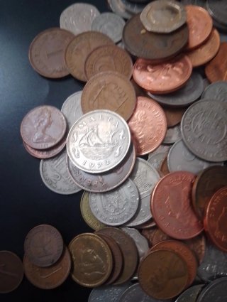 Lote +100 monedas antiguas y modernas