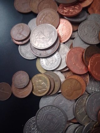 Lote +100 monedas antiguas y modernas